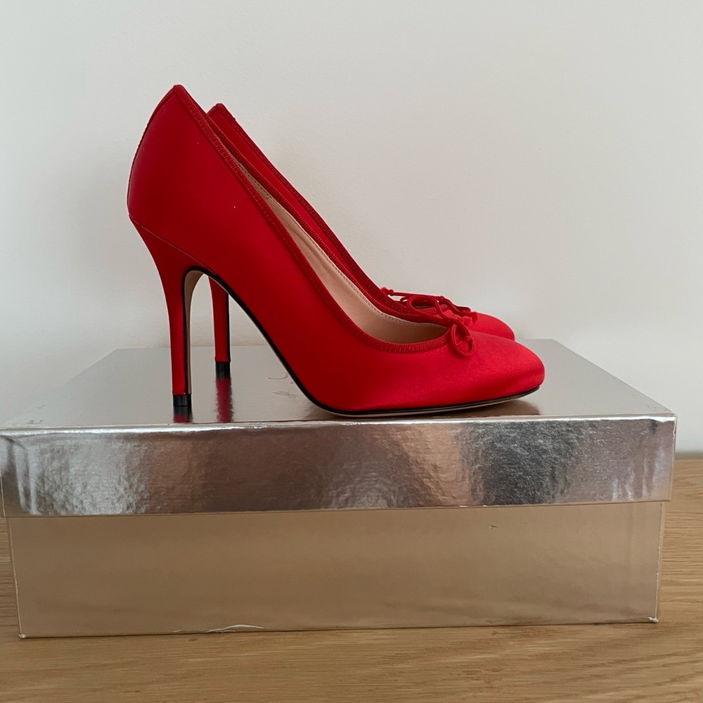 NIB J Crew Collection Ballet Pumps Red Satin Holiday Size 5 35